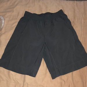 Lululemon 9” shorts!